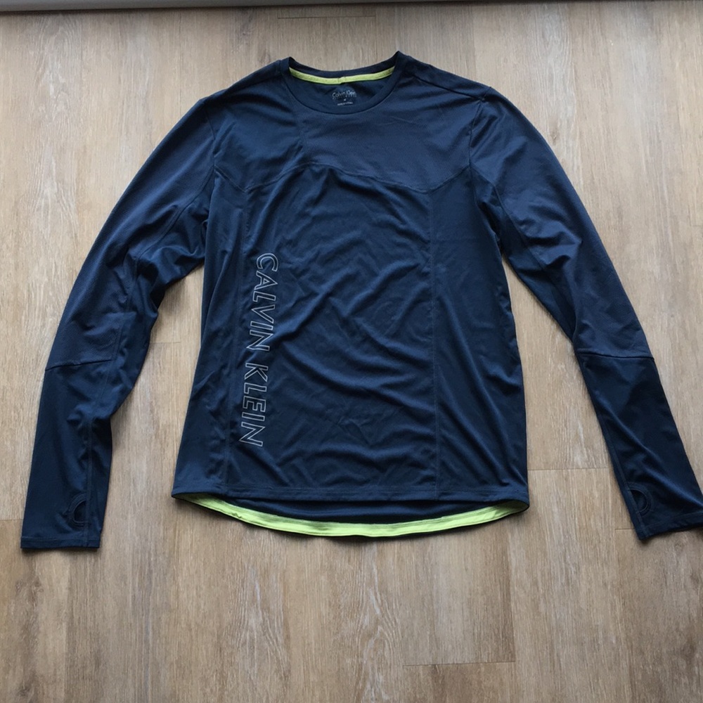 Men’s Calvin Klein athletic long sleeve shirt
